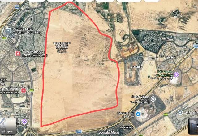 Plot dimensions and development potential for land valuation