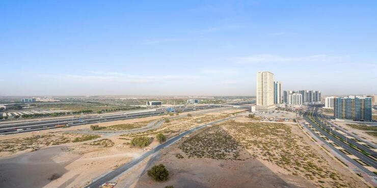 Plots for sale in Dubai with roads and residential plots